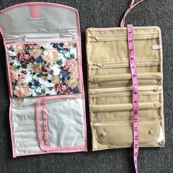 Cosmetic and jewelry travel storage bag set - Picture 3 of 8